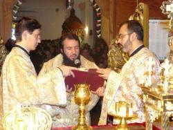 Liturghie arhierească la parohia Anina